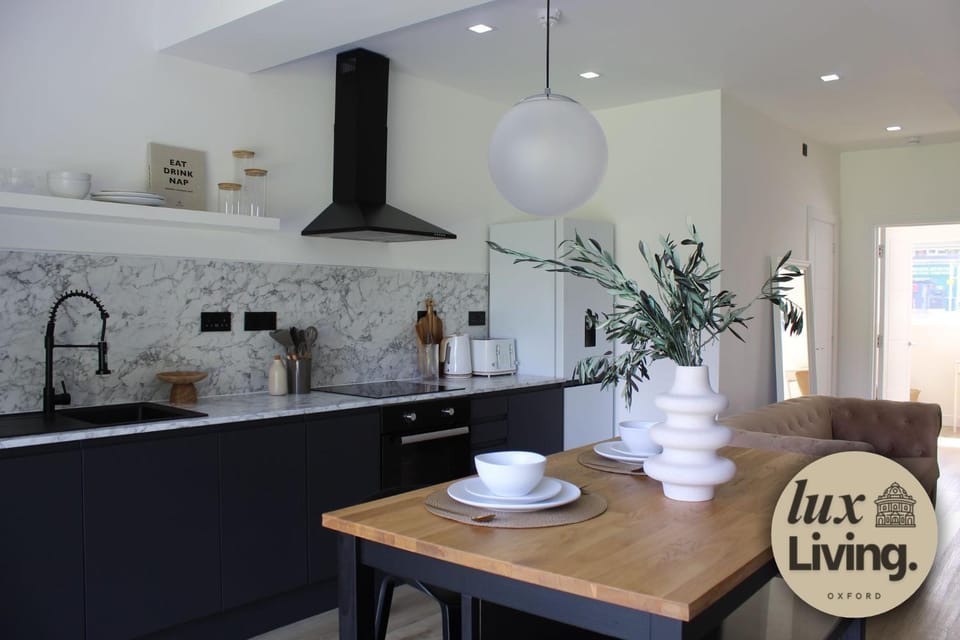Lux Living No 6 Luxury 1-Bed Free Parking Oxford Apartment in Oxford