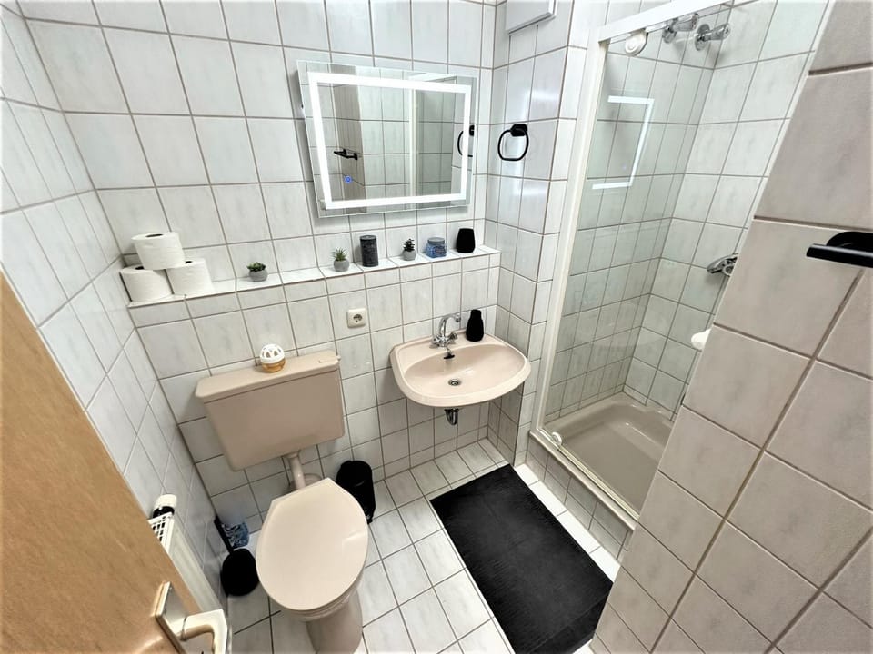 Shower, Toilet, Bathroom