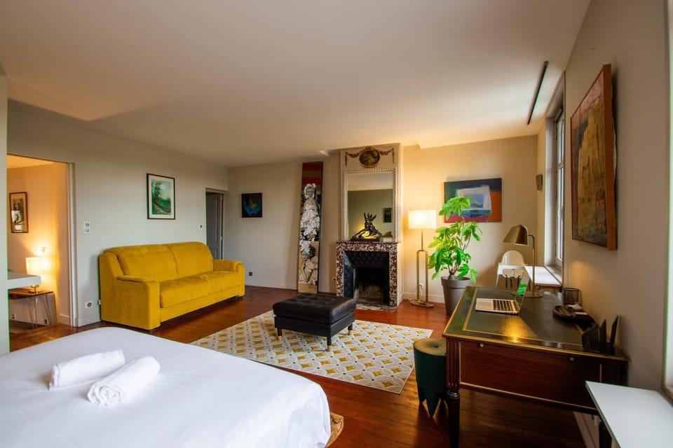 Photo of the whole room