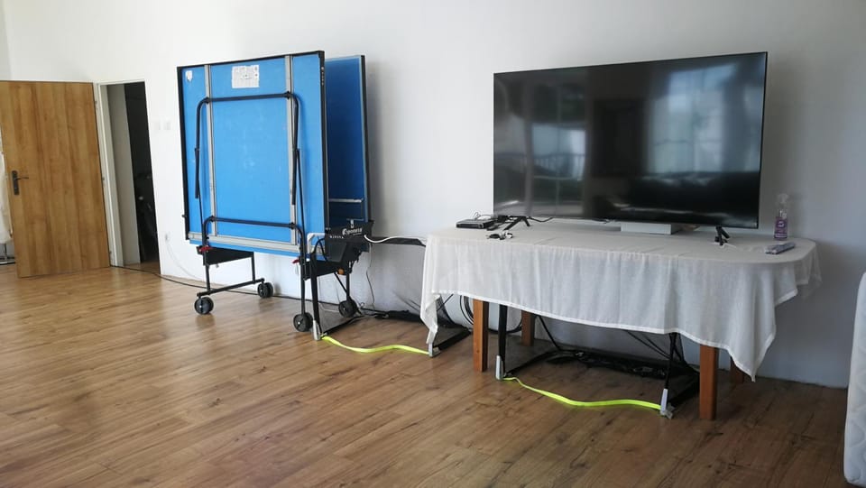 Table tennis, TV and multimedia