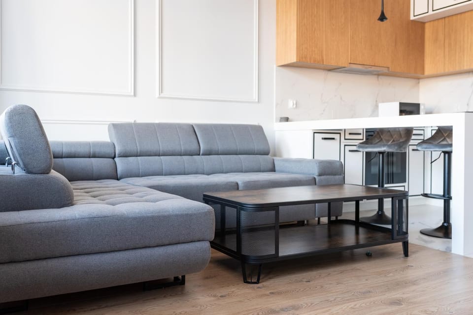 Kitchen or kitchenette, Living room, Seating area, Dining area, stove