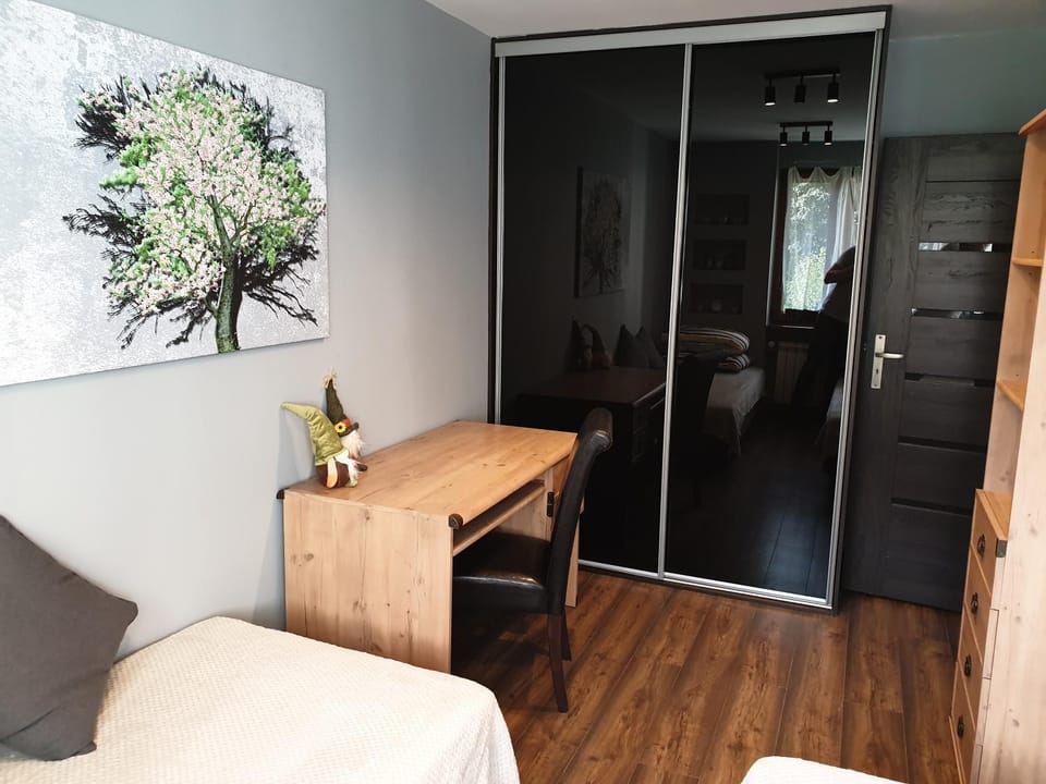 Przestronny apartament dla 9 osób - 4 sypialnie, PARKING Apartment in Czechia