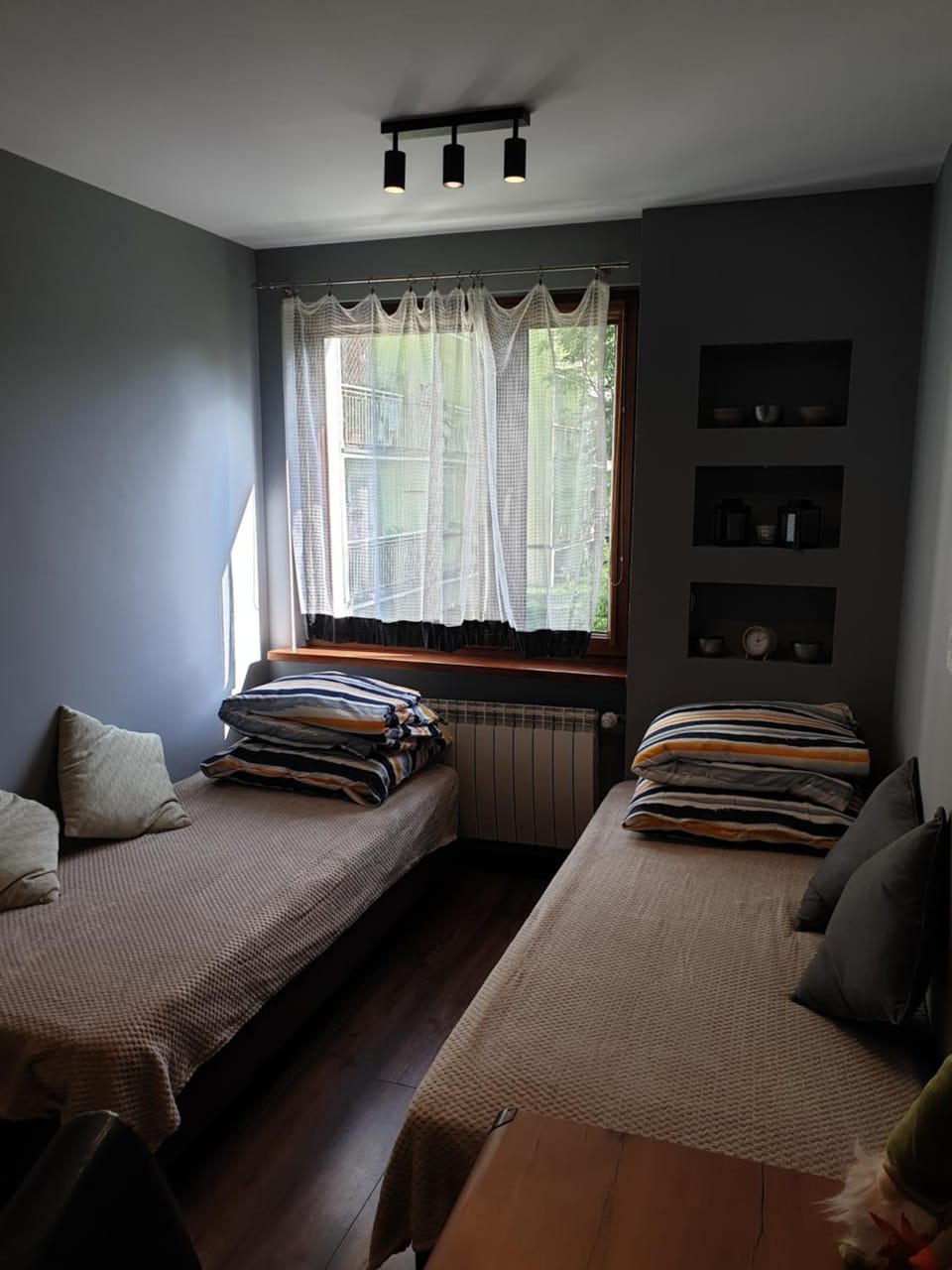Przestronny apartament dla 9 osób - 4 sypialnie, PARKING Apartment in Czechia
