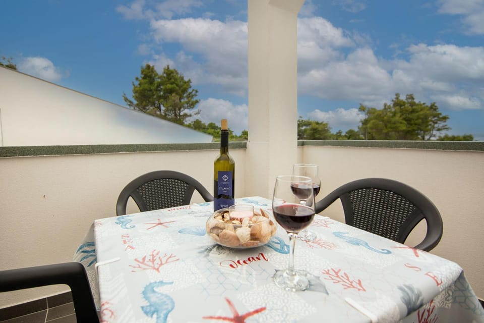 View (from property/room), Balcony/Terrace
