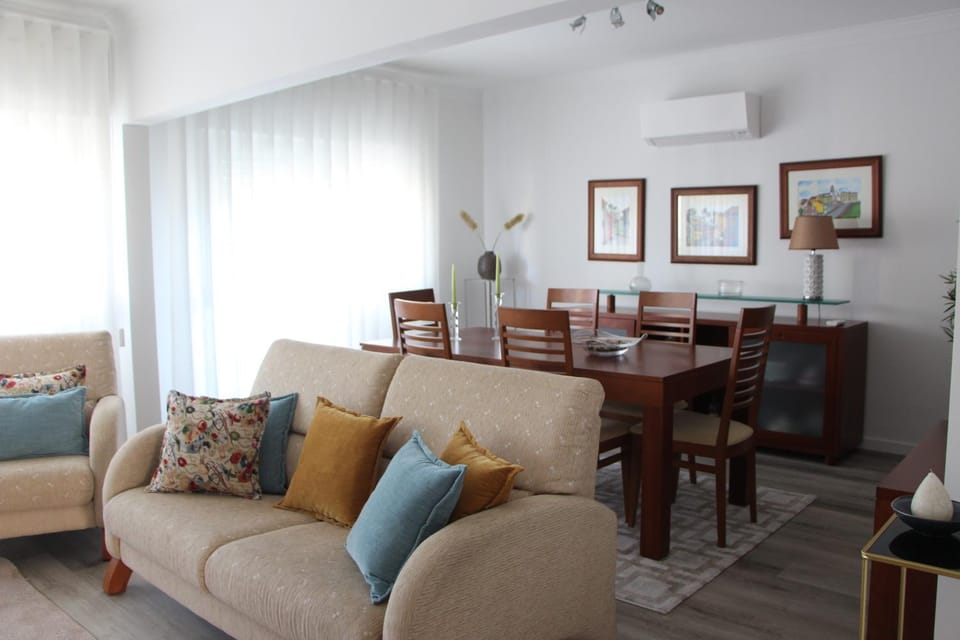Living room, air conditioner
