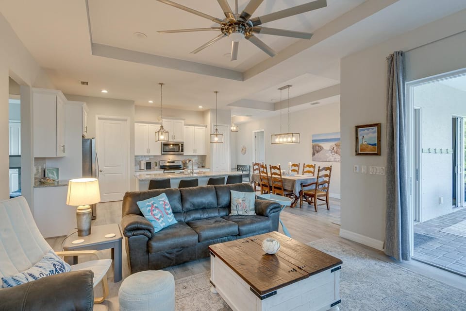 Englewood Escape Near Beaches w/ Private Lanai! House in Florida