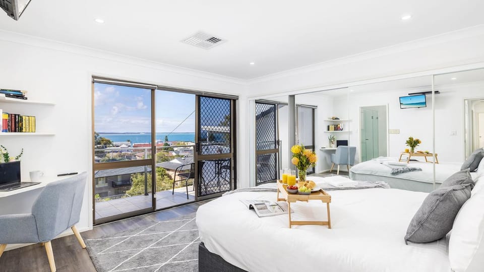 Coastal Breezes House in Corlette