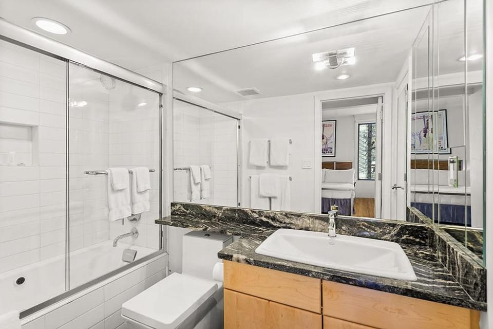 Bathroom, Bath