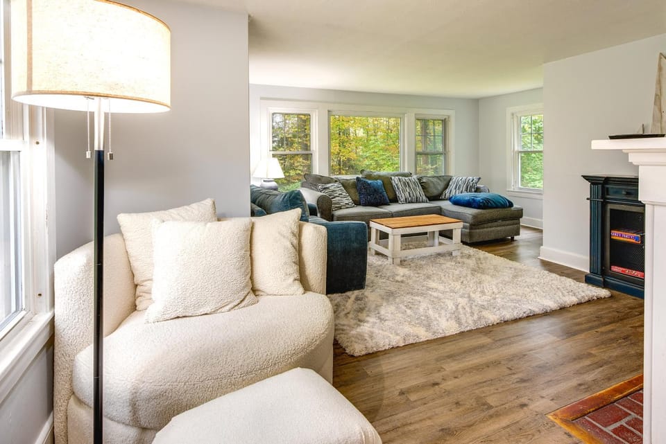 Near Beach: Coastal Maine Getaway w/ Yard House in Wells