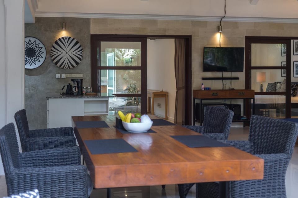 TV and multimedia, Dining area