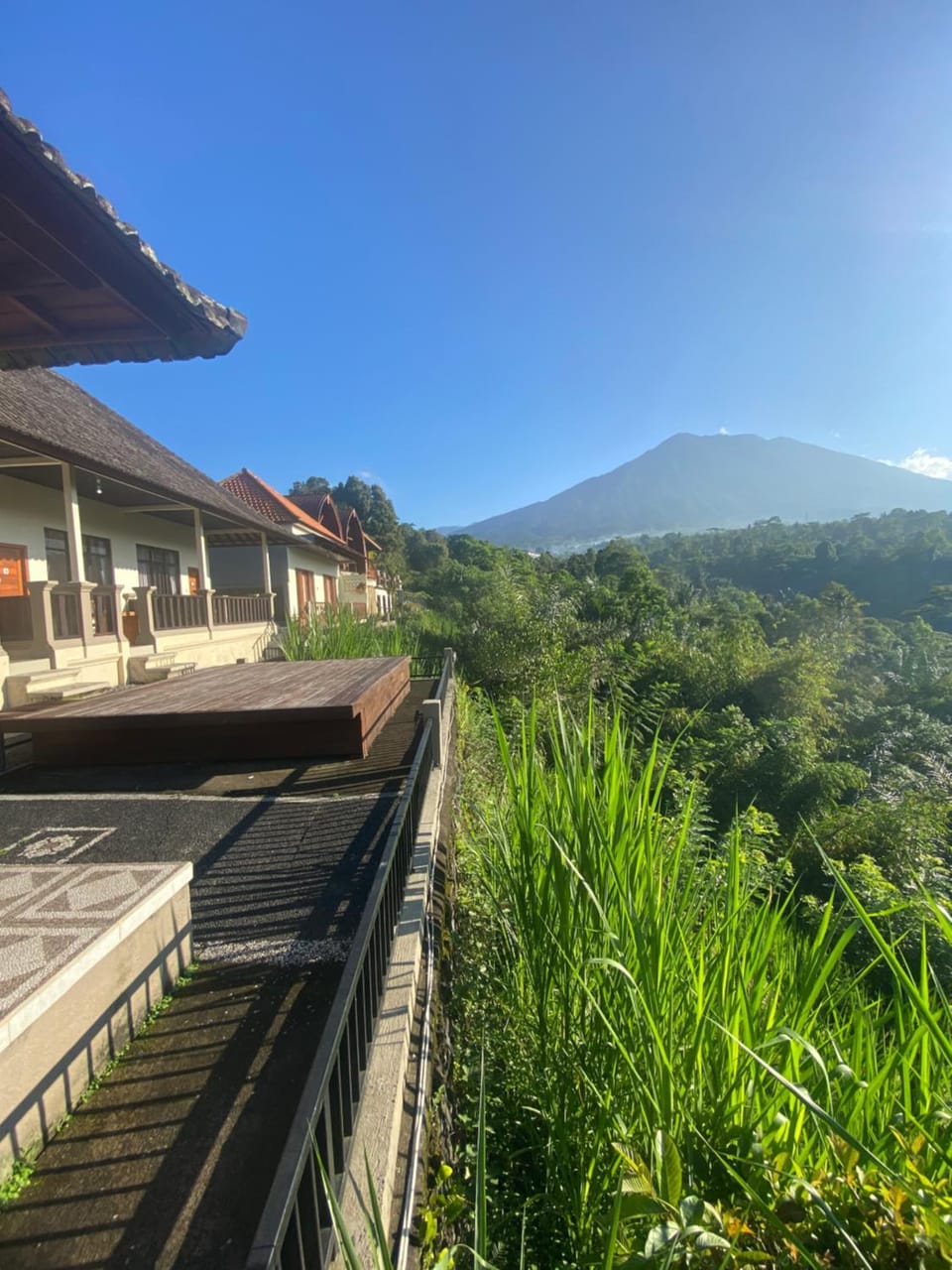 BESAKIH HOMESTAY Bed and Breakfast in Selat