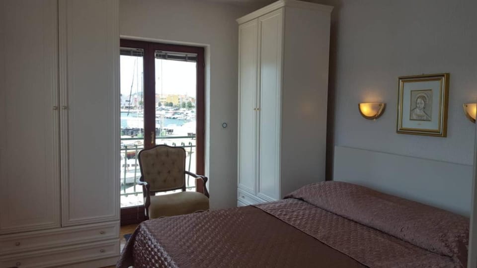 Apartment Sara Apartment in Tisno