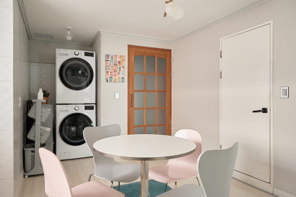 Simple Hongdae Apartment in Seoul