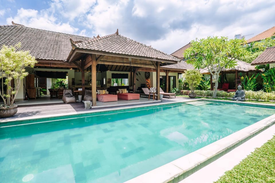 Property building, Spring, Day, Garden, Garden view, Pool view, Swimming pool, Swimming pool
