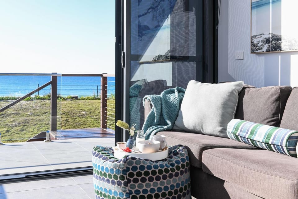Pacific Dawn on The Beach One House in Wooli