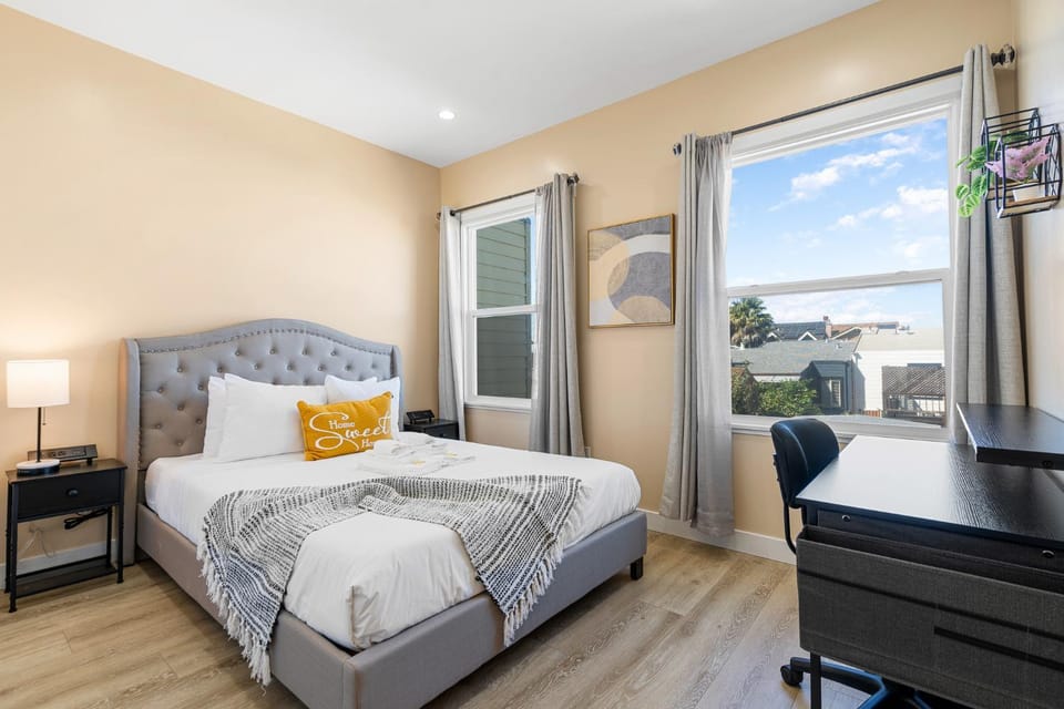 Modern 2Bed 2Bath w/ parking in Excelsior District House in San Francisco
