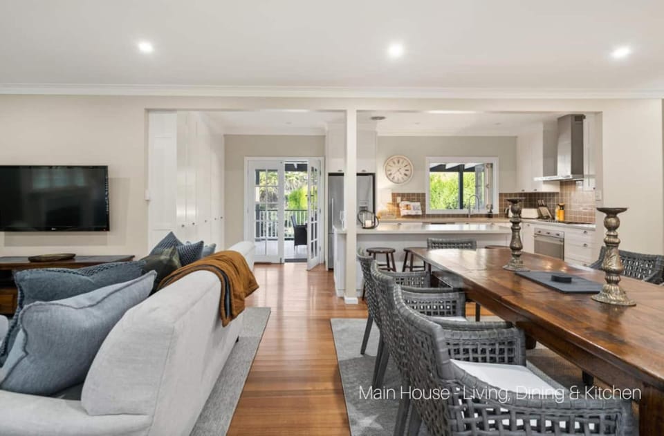 Lauretana House & Cottage - Homestead in Bowral! House in Bowral