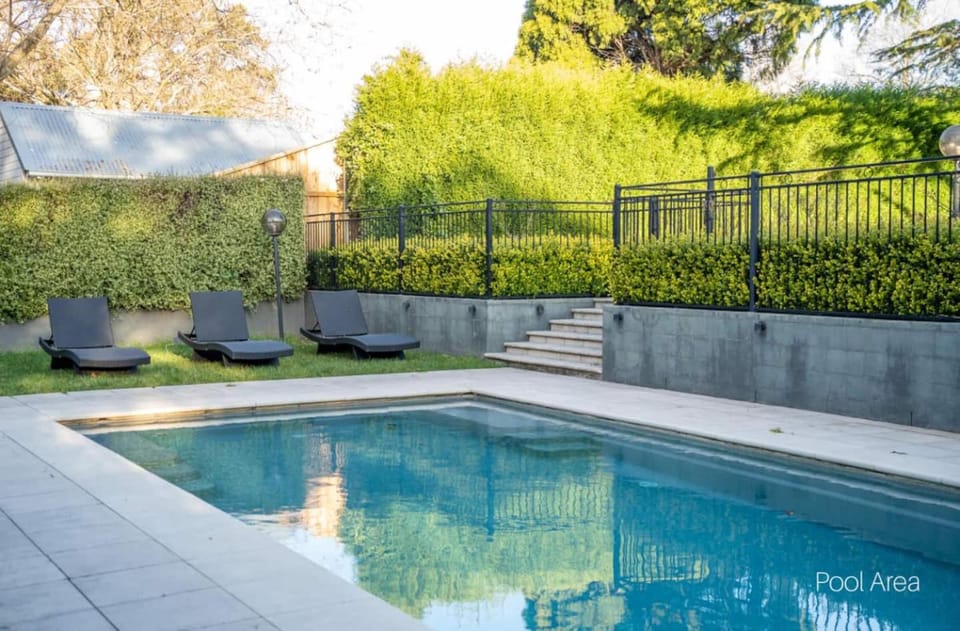 Lauretana House & Cottage - Homestead in Bowral! House in Bowral