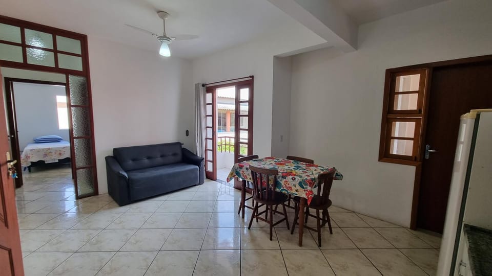 Kitchen or kitchenette, Living room, Seating area, Dining area, fireplace