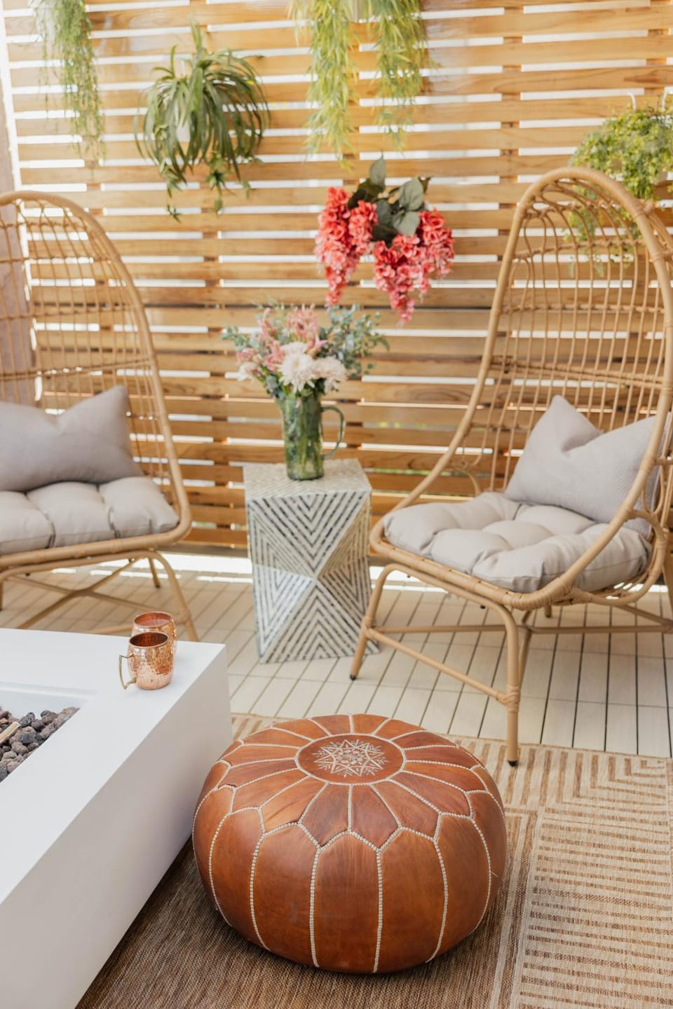 Stylish PB Townhome, Walk to Bay, and Balcony House in Mission Bay