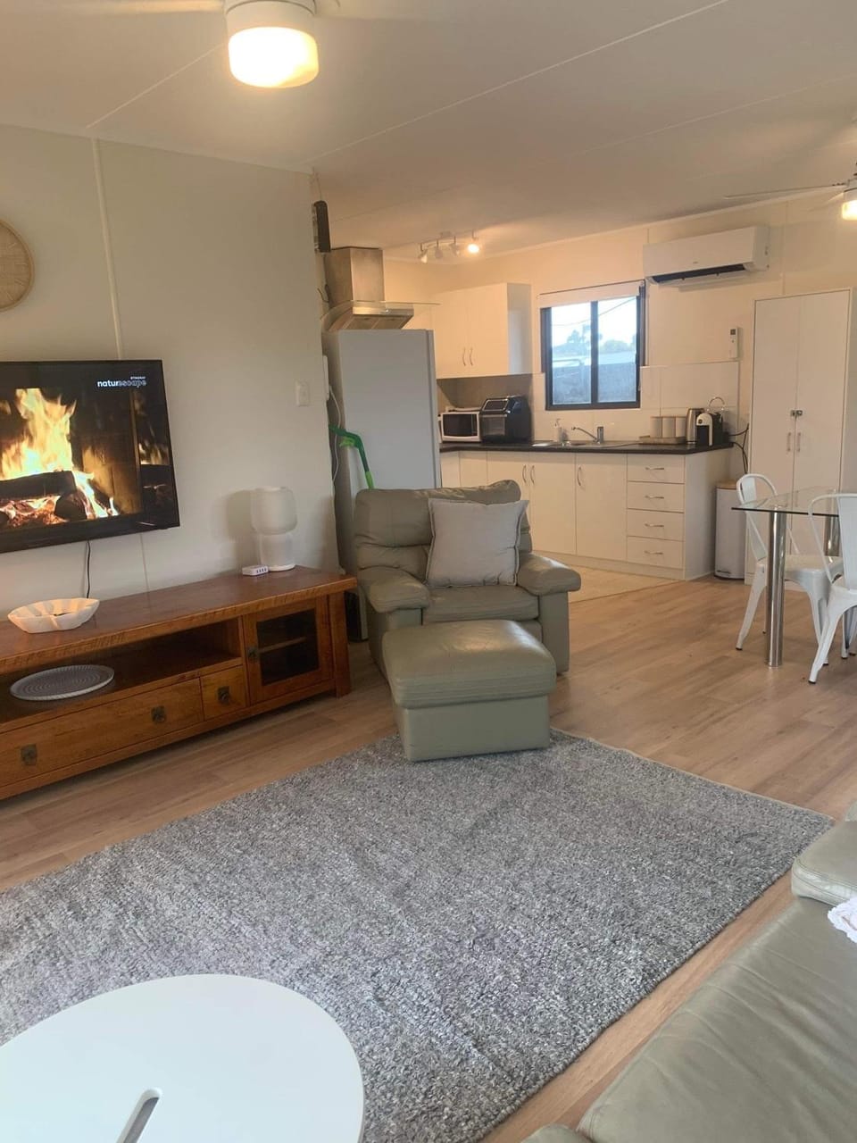 Investigator Beach Breeze Apartments U1 Apartment in Kingscote
