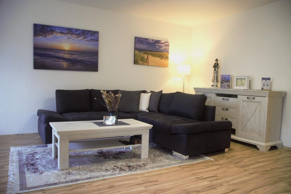 Living room, Photo of the whole room