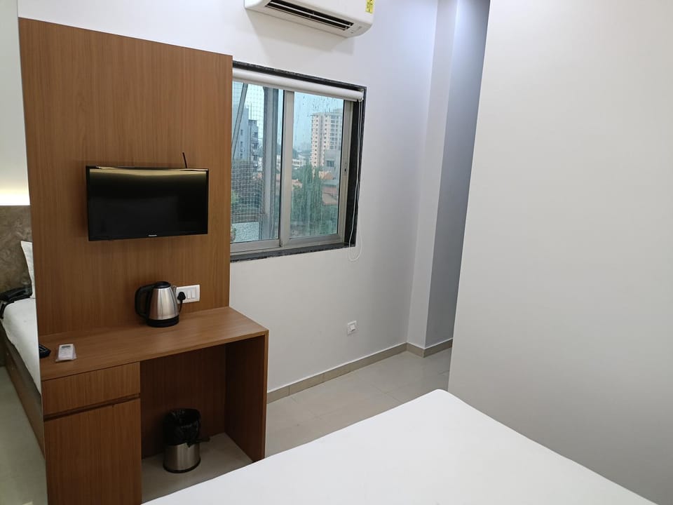 TV and multimedia, hair dresser, air conditioner