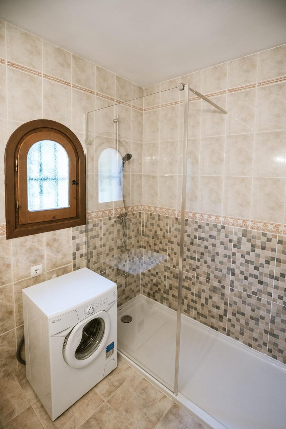Bathroom, Living room