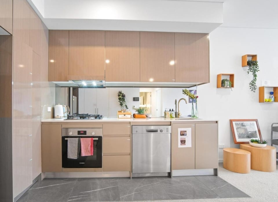 Spacious1 BR@waterfront Olympic Park_free carpark Apartment in Sydney