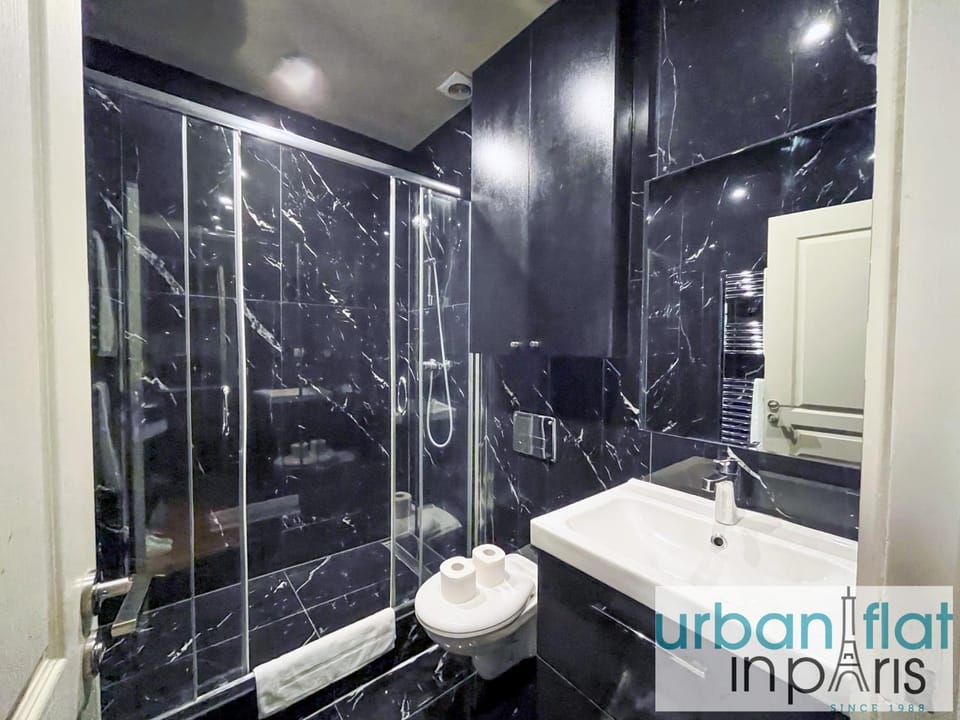 Urban Flat 94 - Beautiful Flat Coco Chanel in Paris Apartment in Paris