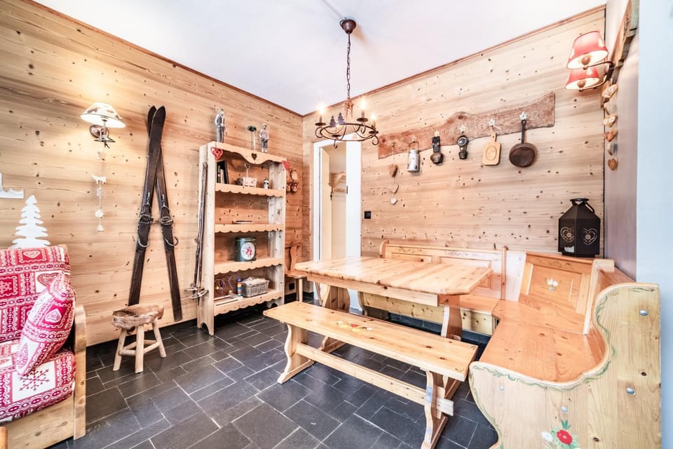 Property building, Living room