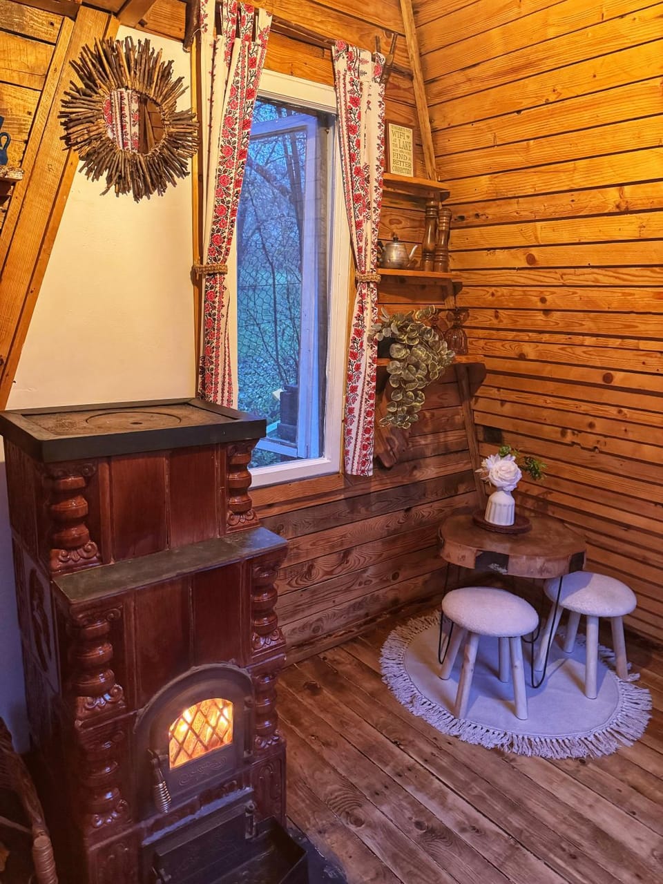 Fisherman's Cabin (Friendship Land) Cabin in Romania
