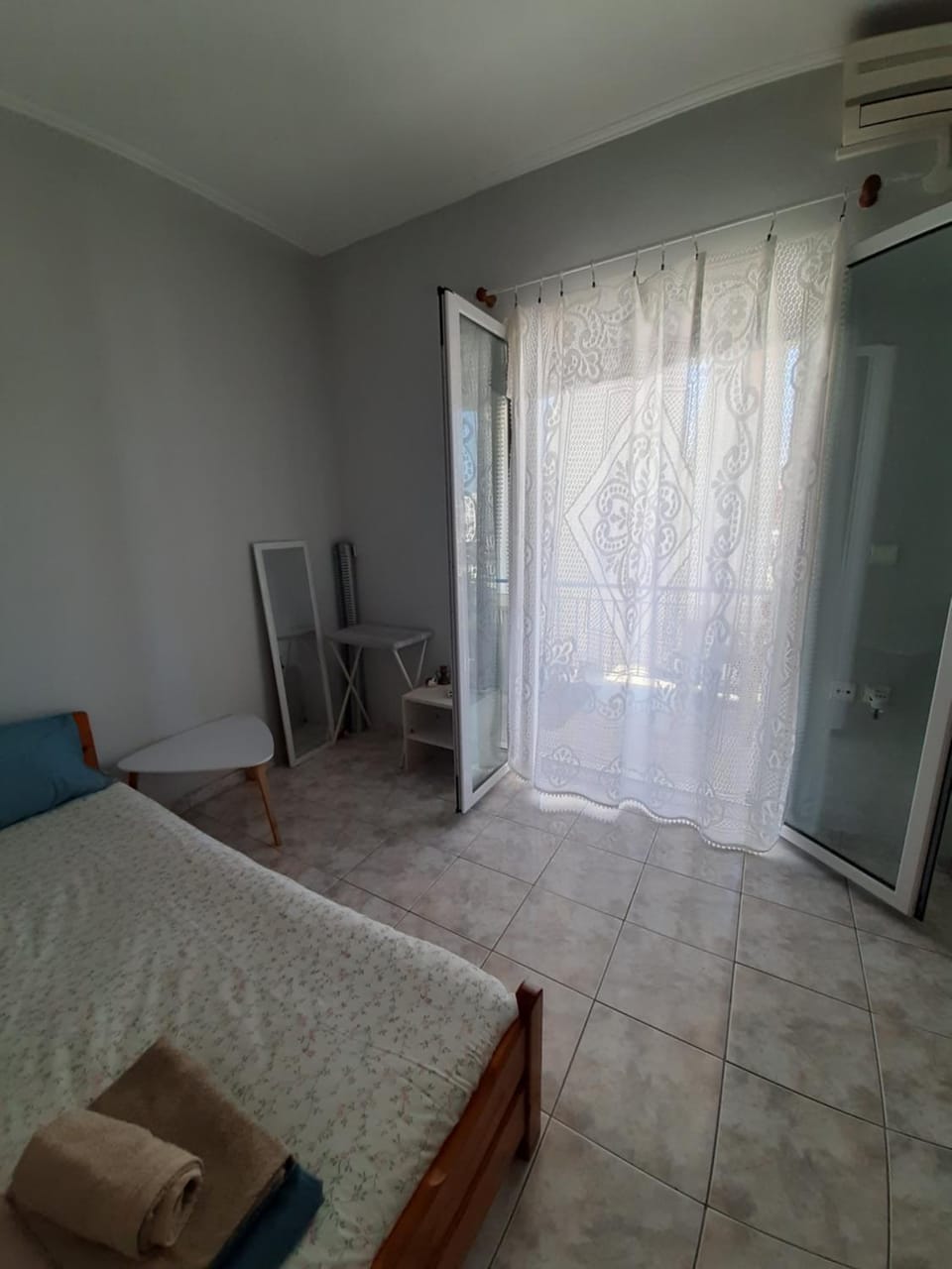 non Apartment in Peloponnese, Western Greece and the Ionian