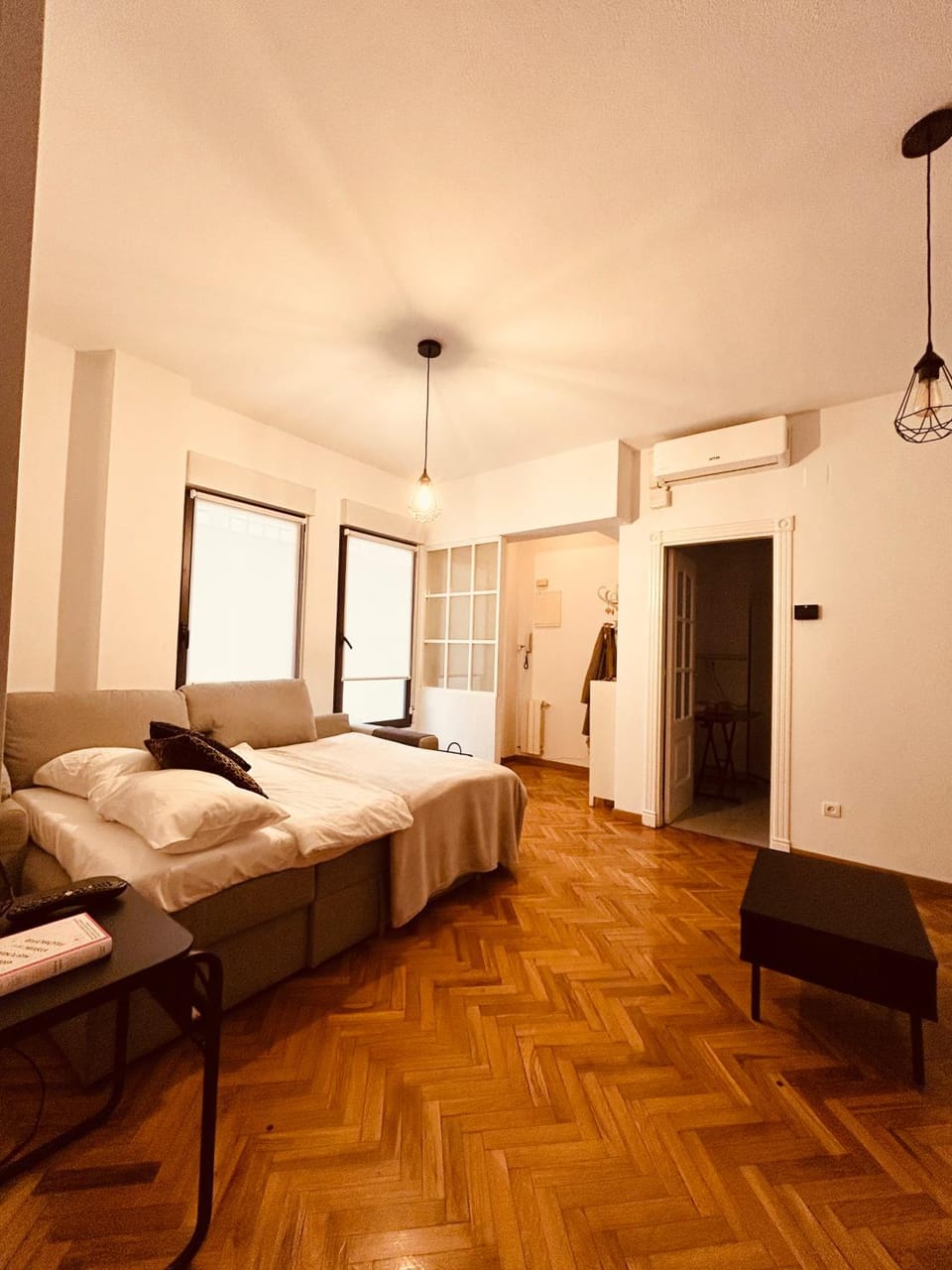 Communal lounge/ TV room