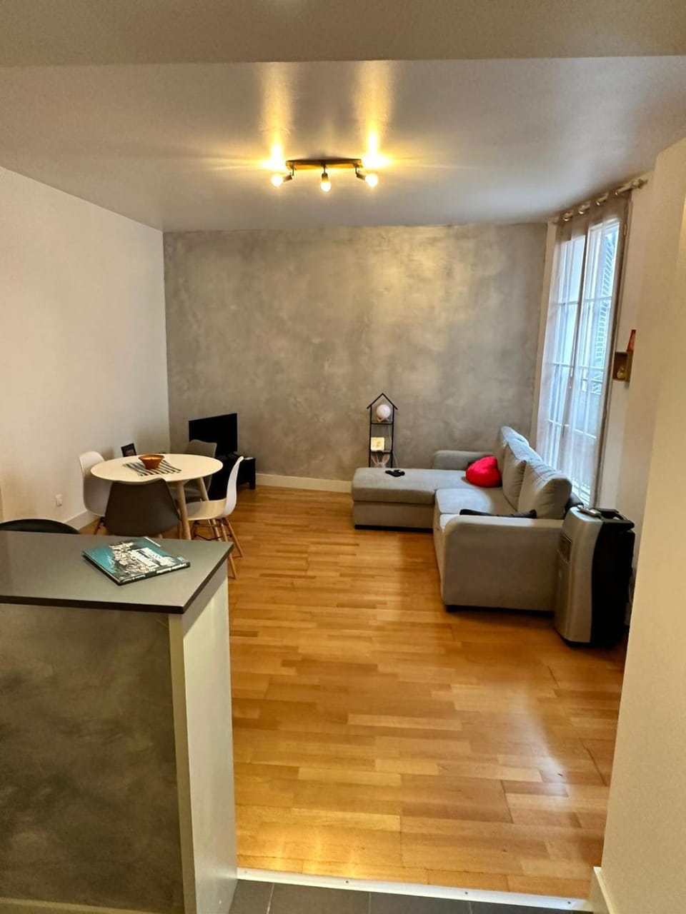 Living room, Seating area, Dining area