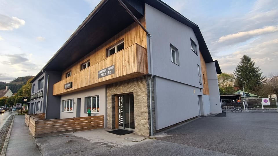 Apartment- Zimmer Pernter Apartment in Styria