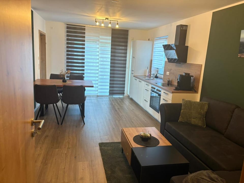 Living room, Dining area, kitchen