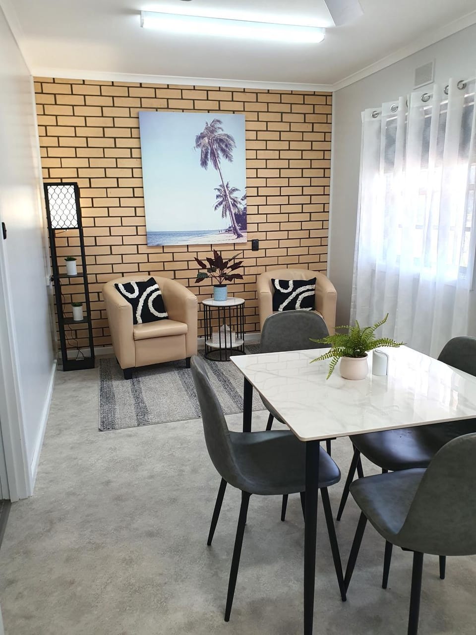 Living room, Dining area