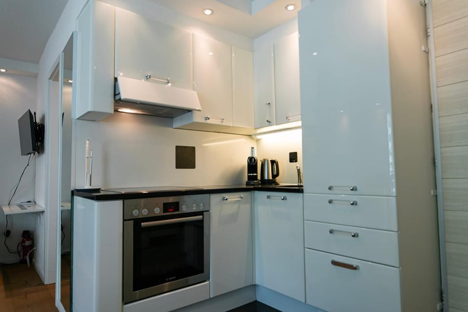 Cristal 45 - Stilvoll, komplett NEU Apartment in Canton of Valais