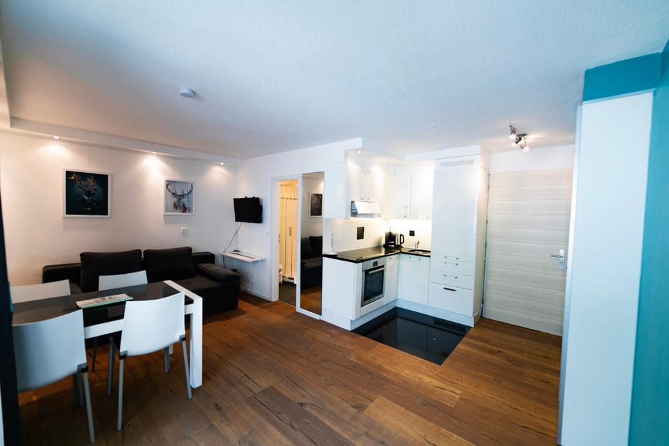 Cristal 45 - Stilvoll, komplett NEU Apartment in Canton of Valais