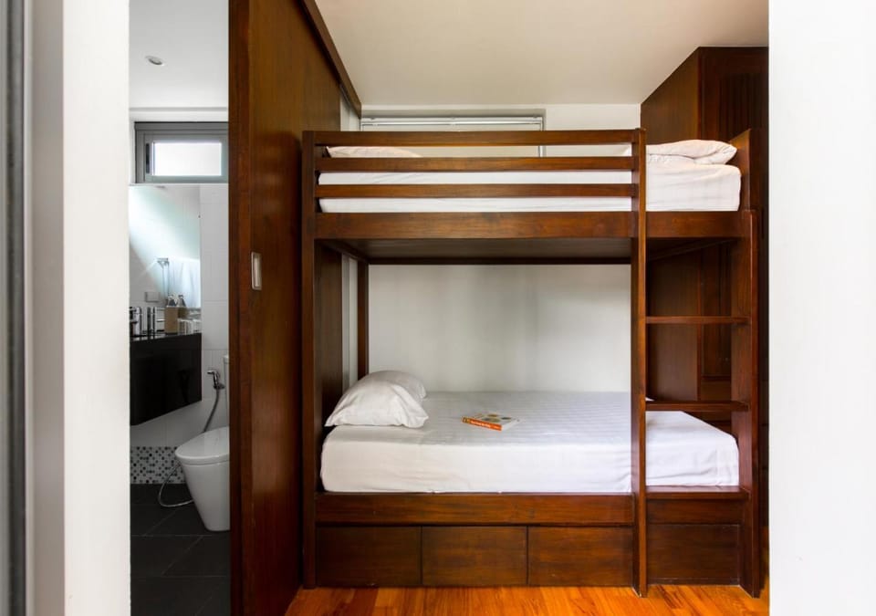 Bed, Bedroom, bunk bed