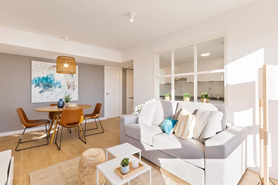 Living room, Dining area