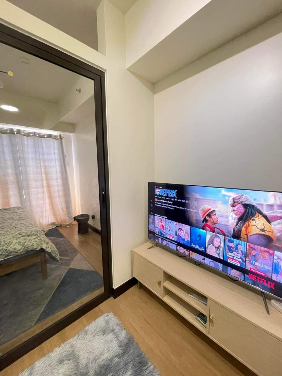 TV and multimedia, Living room, Bedroom