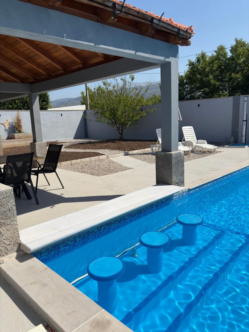 Swimming pool