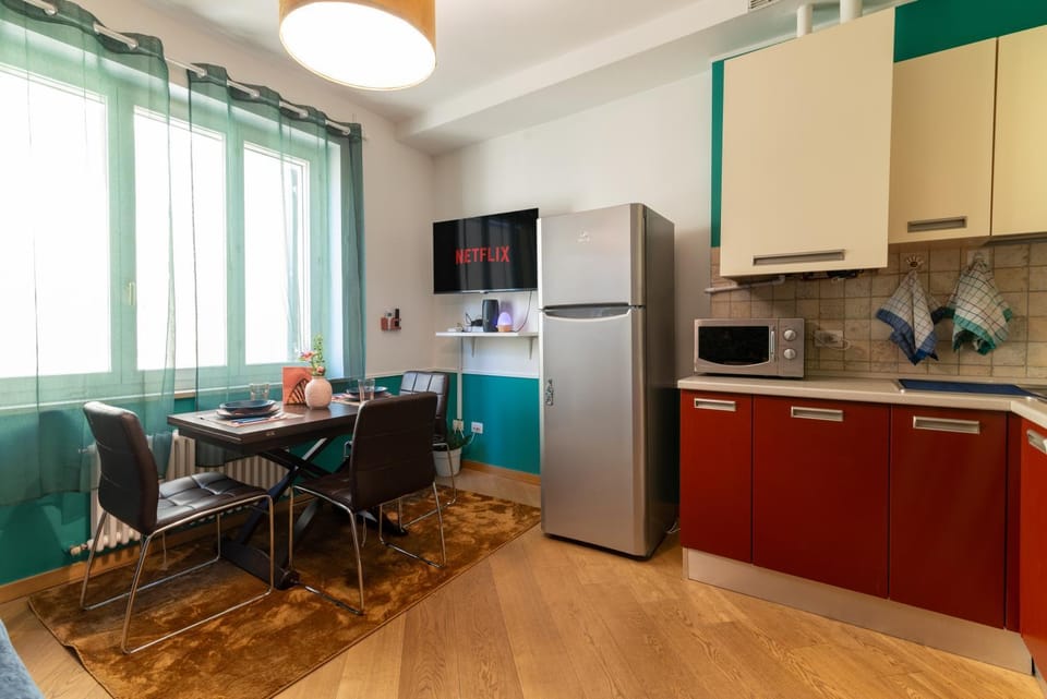 TV and multimedia, Kitchen or kitchenette, Dining area, minibar, pet friendly, stove