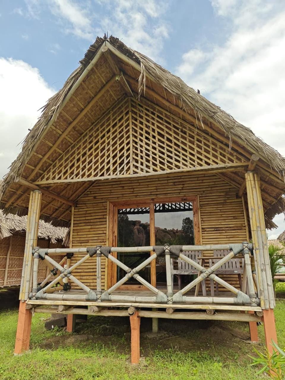 Property building, Day