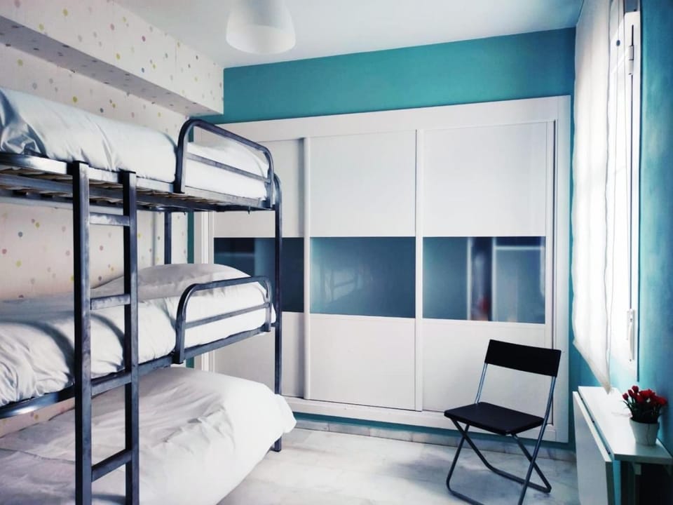 Bed, Photo of the whole room, Bedroom, bunk bed