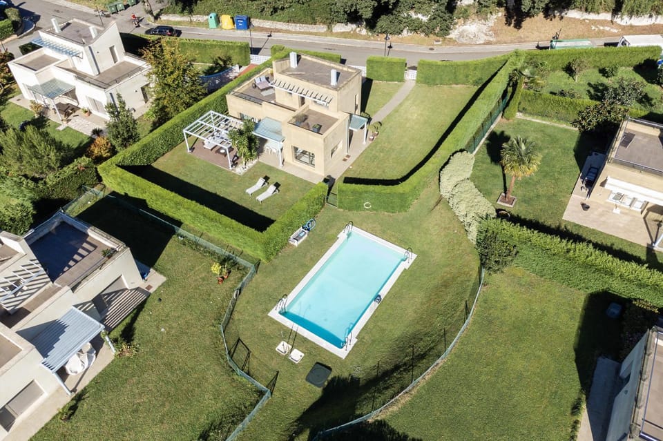 Garden, Garden view, Pool view, Swimming pool