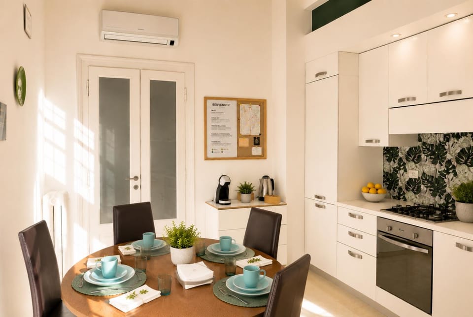 Kitchen or kitchenette, Dining area, stove