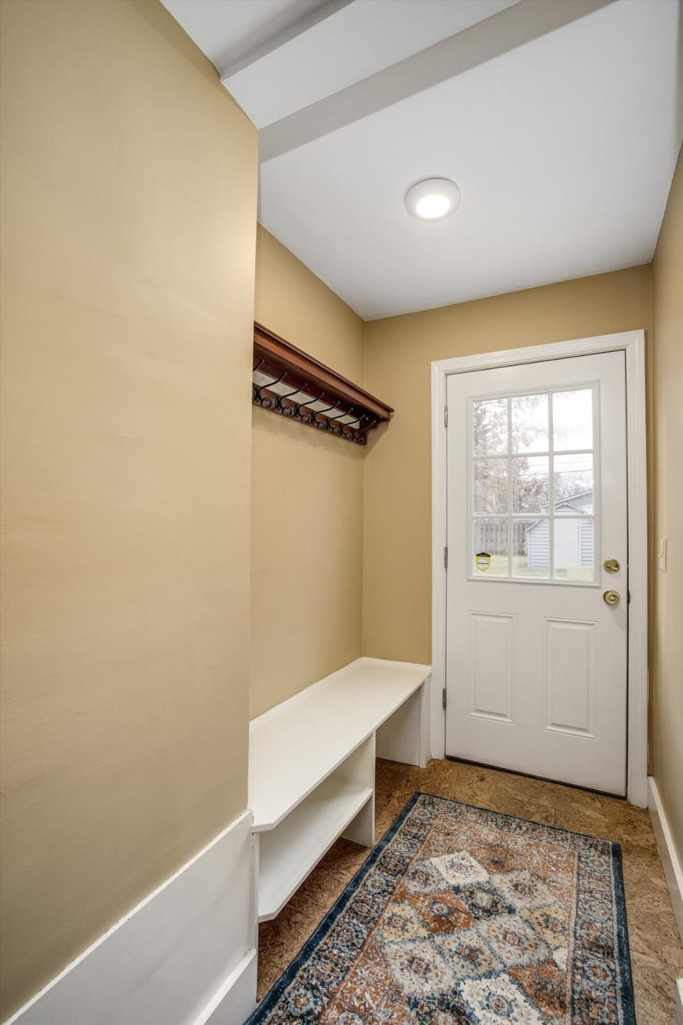 10 Mins To The Big House and Sleeps Up To 10 Guests House in Ohio